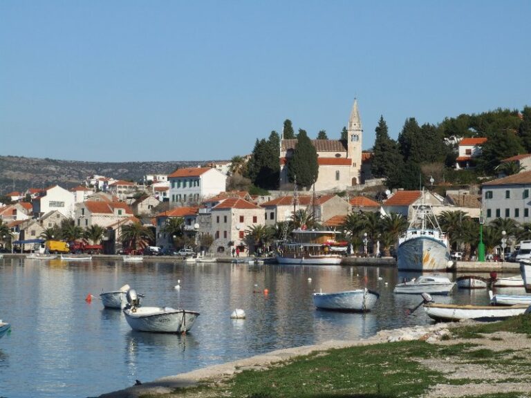 Obavijest o adulticidnom tretiranju komaraca na području Općine Rogoznica