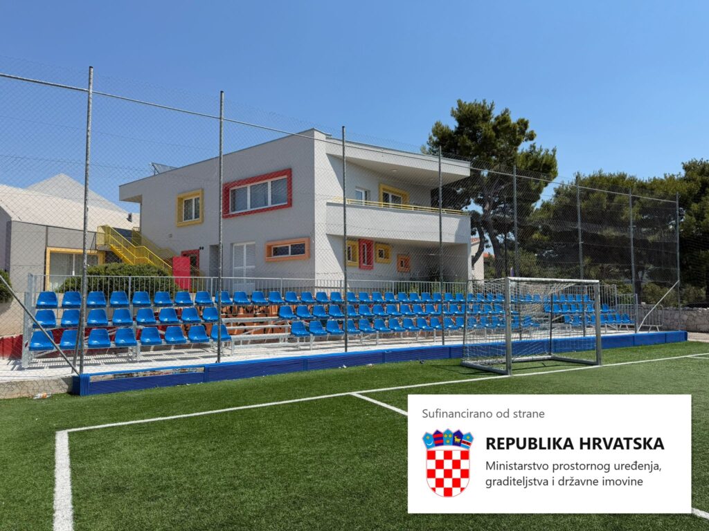 Izgradnja tribina na Lokvici – sufinancirano od Ministarstva prostornog uređenja, graditeljstva i državne imovine